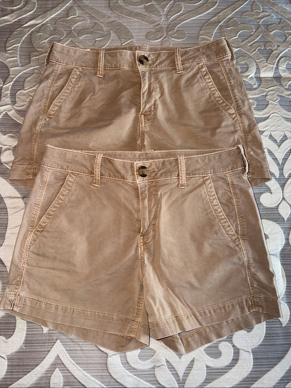 American Eagle Outfitters Tan Women’s Chino Shorts
